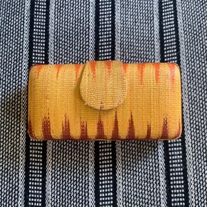 Ikat Clutch